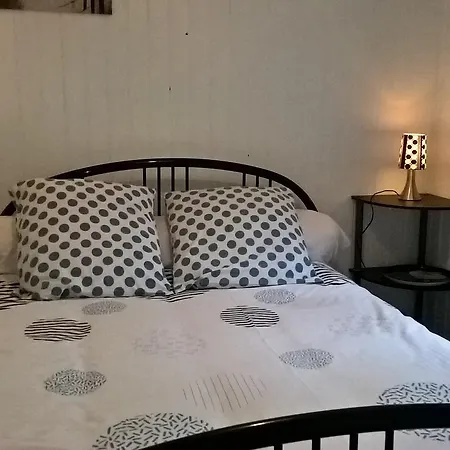 LOCATIONS RIVES DE SEUGNE - De Gaulle Appartement Jonzac Buitenkant foto